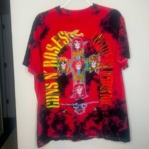 Men's Bravado Red/Black Tie Dye Guns & Roses Graphic Short Sleeve T-Shirt Size L